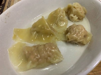วิธีทำ เกี๊ยวน้ำหมูแดง วิธีทำ เกี๊ยวน้ำหมูแดง