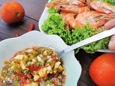 บุฟเฟ่ต์ปูไข่และอาหารทะเลพัก2วัน1คืนเพียง 1800 บาท/คน