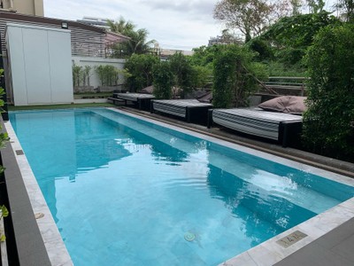 สระว่ายน้ำ/ชายหาด