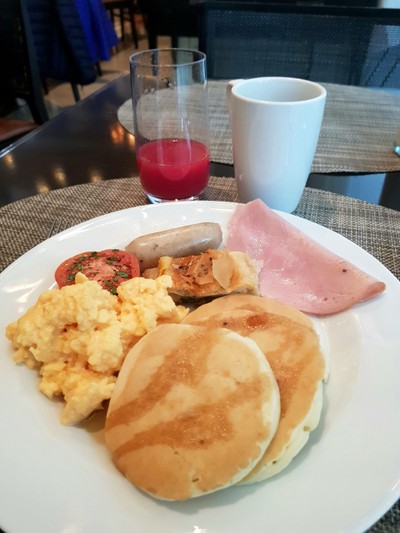 อาหาร หรือ เครื่องดื่ม