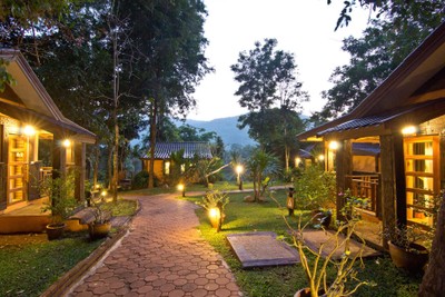 โฮมพุเตยรีสอร์ท