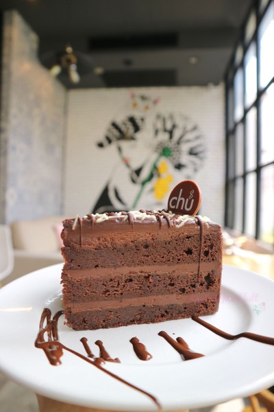 Chocolate Truffle Cake