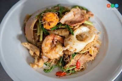 ฉอเล้ง หมี่กระเฉดตลาดพลู (Chorleng) ฉอเล้ง หมี่กระเฉดตลาดพลู (Chorleng)