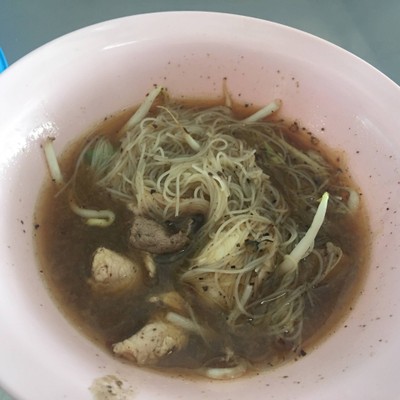 ก๋วยเตี๋ยวหมูน้ำตก