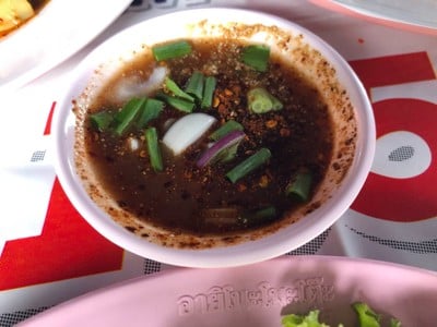 น้ำจิ้มไส้อ่อนอร่อยไม่เค็มไม่เปรี้ยวโดดกลมกล่อมสามรส