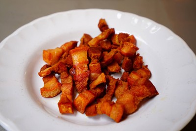 หมูสามชั้นทอดน้ำปลา