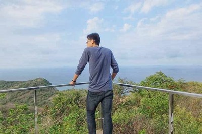 จุดบนนี้จะมองเห็นทั้งภูเขา ทุ่งหญ้า ทะเล ชัดมากค่ะ