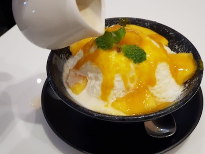 อาหาร หรือ เครื่องดื่ม