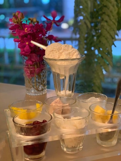 ไอศครีมกระทิสด รวมมิตร