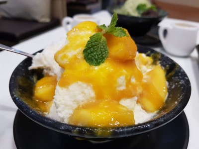 อาหาร หรือ เครื่องดื่ม