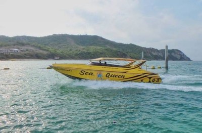 จะนั่งเรือไปดำน้ำก็ได้ค่ะ