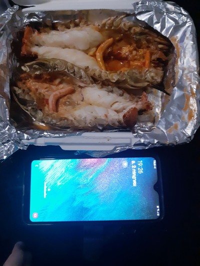 กุ้งแม่น้ำเผา ขนาด 200 กรัม ต่อ 1 ตัว