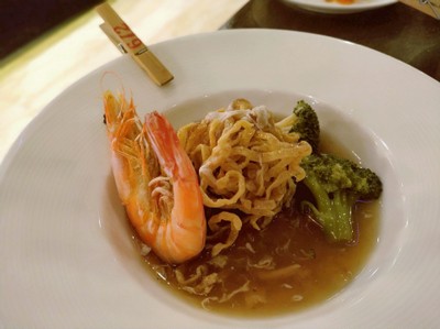 หมี่กรอบราดหน้ากุ้ง