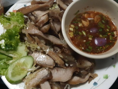 คอหมูย่าง