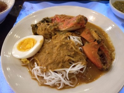 ขนมจีนน้ำยาปูทะเล