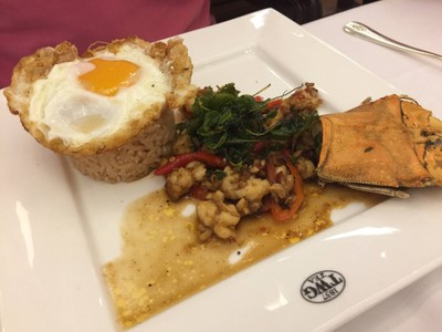 ข้าวกะเพรากั้งไข่ดาว