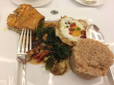 ข้าวกะเพรากั้งไข่ดาว