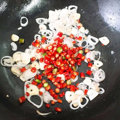 วิธีทำ กุ้งผัดพริกสด