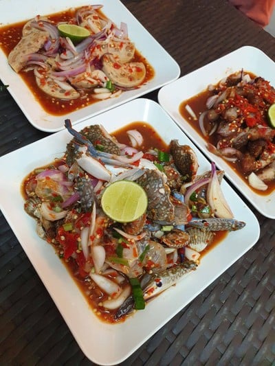 เมนูของร้าน ยำแซ่บเรณู Spicy Salad ไสน้ำเย็น ป่าตอง