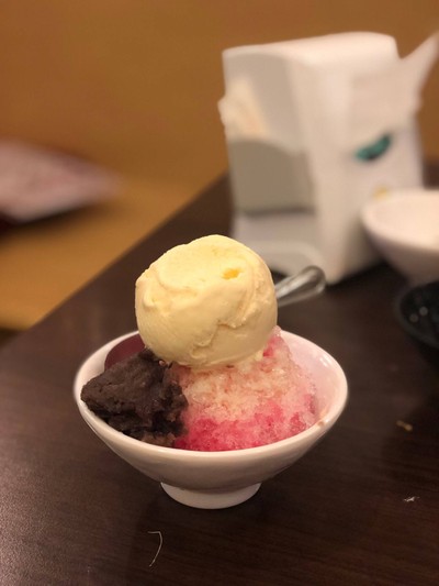 ถั่วเเดง น้ำแข็งไส +ไอติมวานิลา