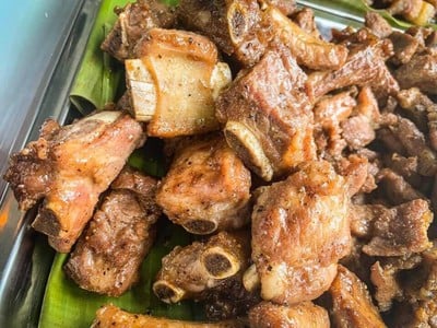 มื้อค่ำ พาน-กอ-จ๊าน Dinner at Korjarn