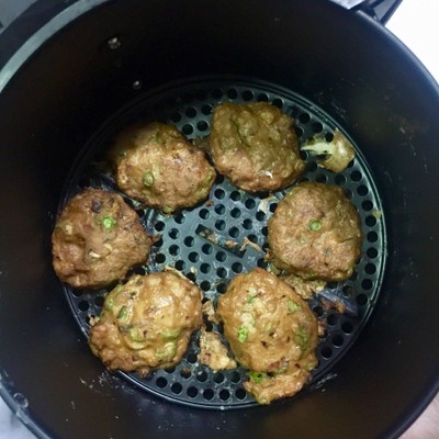 วิธีทำ ทอดมันอกไก่ วิธีทำ ทอดมันอกไก่