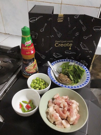 วิธีทำ หมูผัดกะปิ กลิ่นหอม สุดซี๊ดดด 💥🌶 วิธีทำ หมูผัดกะปิ กลิ่นหอม สุดซี๊ดดด 💥🌶