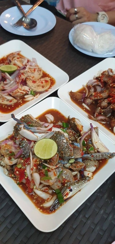 เมนูของร้าน ยำแซ่บเรณู Spicy Salad ไสน้ำเย็น ป่าตอง