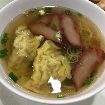 บะหมี่เกี๊ยวกุ้งน้ำ