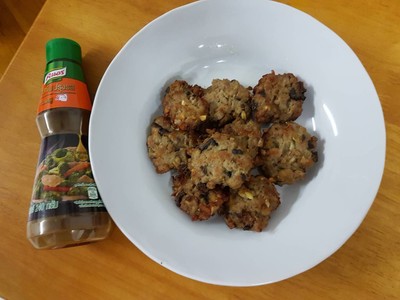 หมูทอดเห็ดหอม