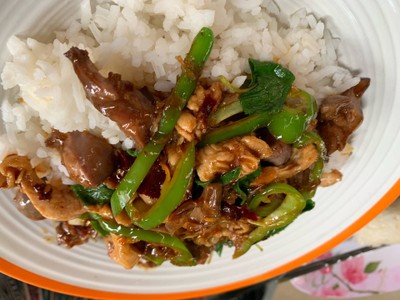 ข้าวผัดกะเพราไก่