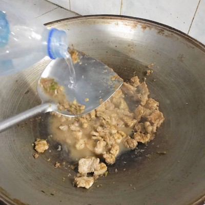 วิธีทำ หมูผัดกะปิ กลิ่นหอม สุดซี๊ดดด 💥🌶 วิธีทำ หมูผัดกะปิ กลิ่นหอม สุดซี๊ดดด 💥🌶