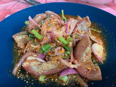 ยำไส้อ่อนย่าง