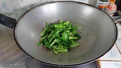 วิธีทำ ผัดผักกวางตุ้งหมูสับ