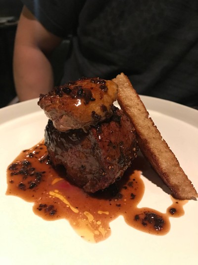 อาหาร หรือ เครื่องดื่ม