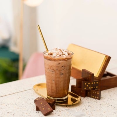 เมนูของร้าน alisse coffee & FlowerShop ย่านเมืองเก่าภูเก็ต