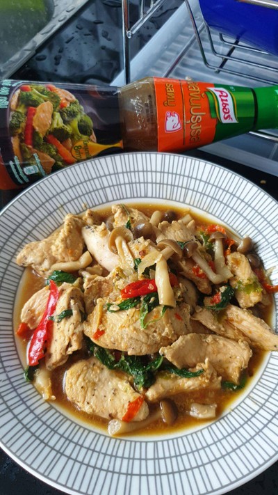กะเพราอกไก่