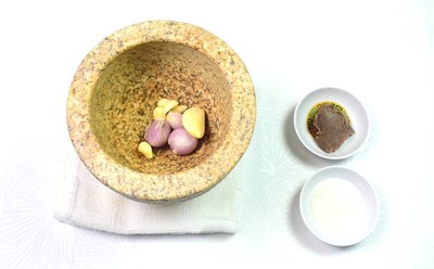 วิธีทำ กุ้งผัดพริกขี้หนูอ่อน