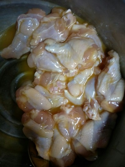 วิธีทำ น่องไก่ทอดหมักซอส วิธีทำ น่องไก่ทอดหมักซอส
