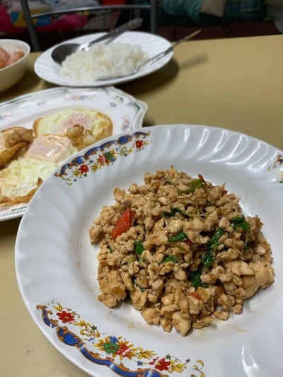 กะเพราะไก่