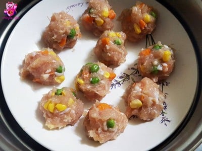 วิธีทำ ไก่บดก้อนนึ่ง วิธีทำ ไก่บดก้อนนึ่ง