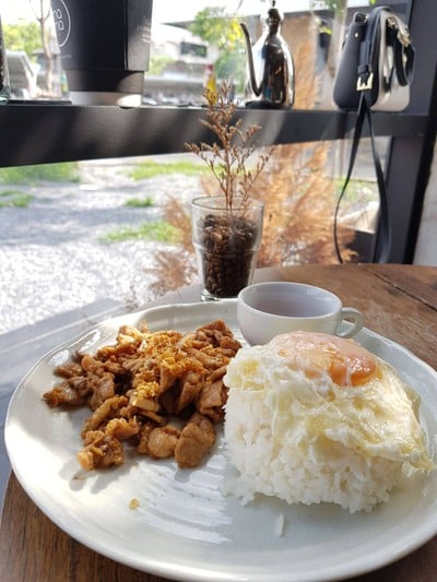 Mama Cafe coffee & cuisine Max Value นวมินทร์