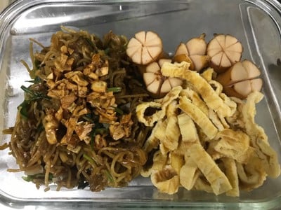 ผัดขนมจีนลำแต้ๆ ผัดขนมจีนลำแต้ๆ
