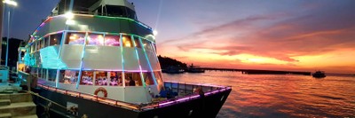 ล่องเรือดินเนอร์ ทานอาหารชมคาบาเร่ต์โชว์