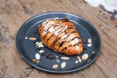 เมนูของร้าน CHATA Specialty Coffee