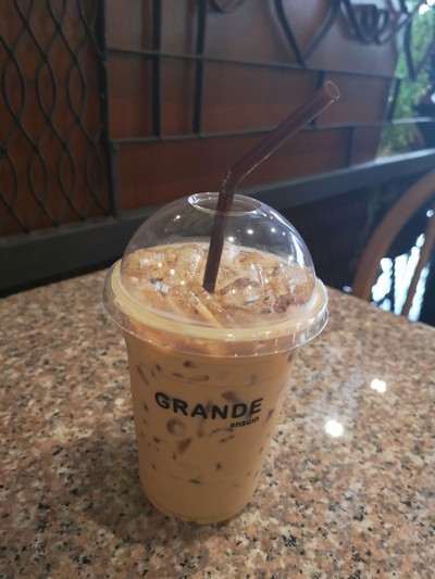 ลาเต้เย็น