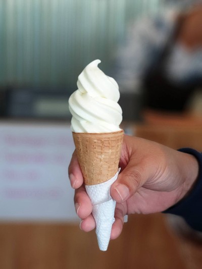 soft serve ใส่โคนปกติ