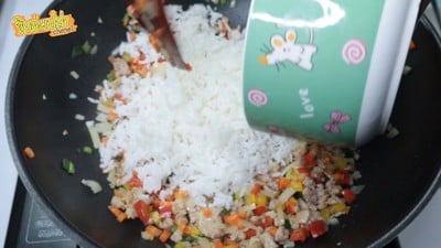 วิธีทำ ข้าวผัดสับปะรด