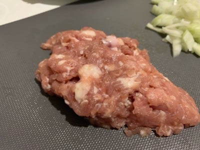 วิธีทำ หมูสับผัดหอมใหญ่ วิธีทำ หมูสับผัดหอมใหญ่