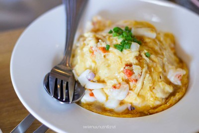 ข้าวไข่ข้น